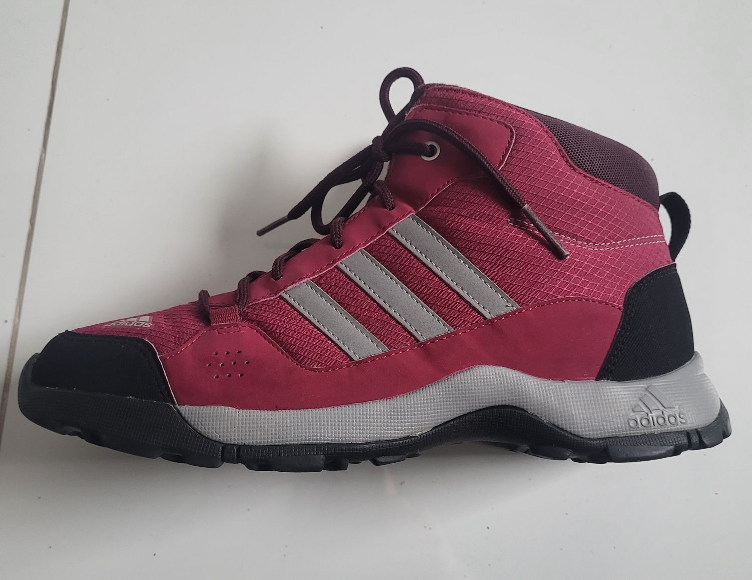 Adidas hyperhiker