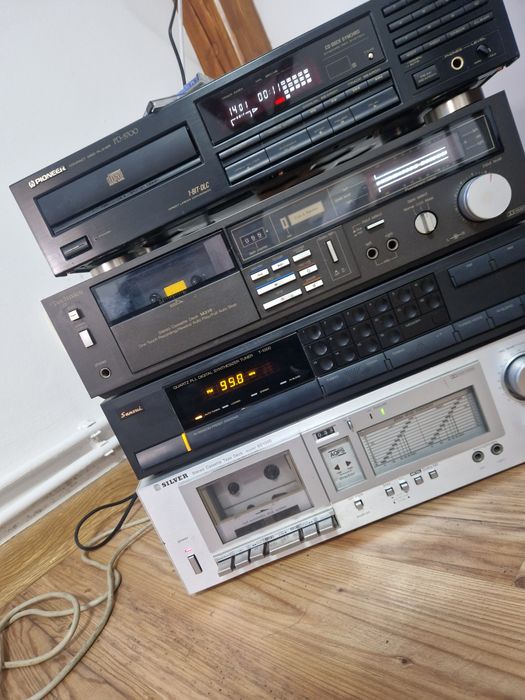 Technics pioneer sansui silver