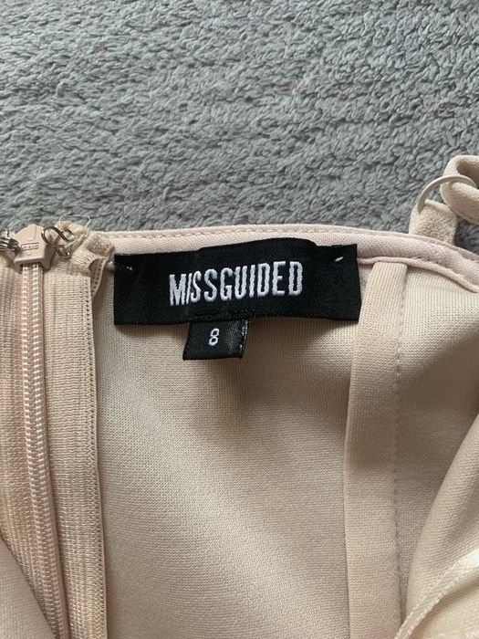 Міні плаття світлого кольору