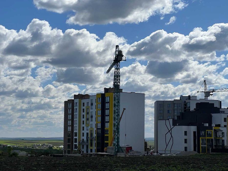 Продаж 3-кімнатної квартири в новобудові від забудовника, район Бам