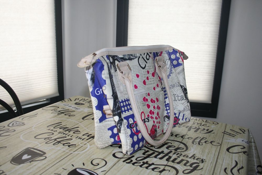 Bolsa alusiva a Paris