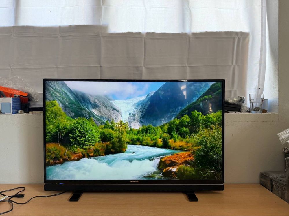Телевізор Grundig 43” / Full HD / Smart TV / T2