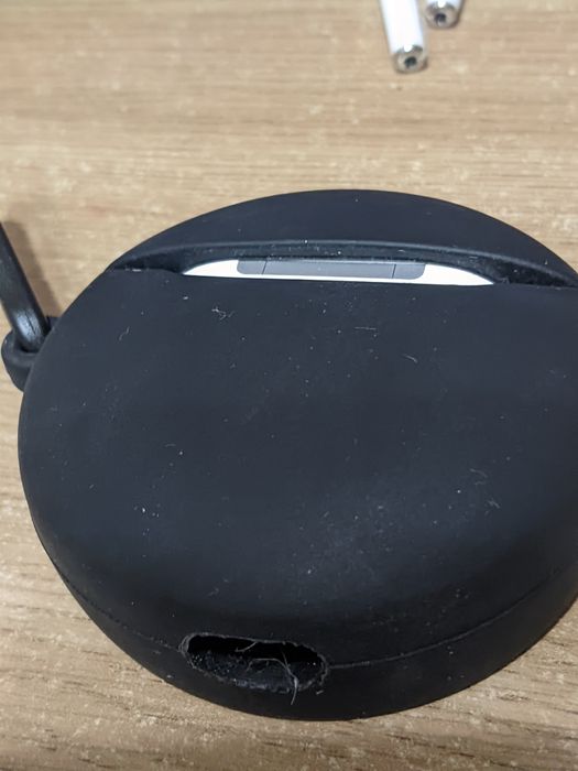 AirPods 2 case,  кейс , чехол . Converse.