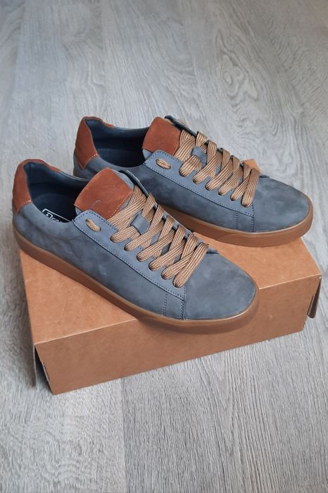 Продам чоловічі черевики