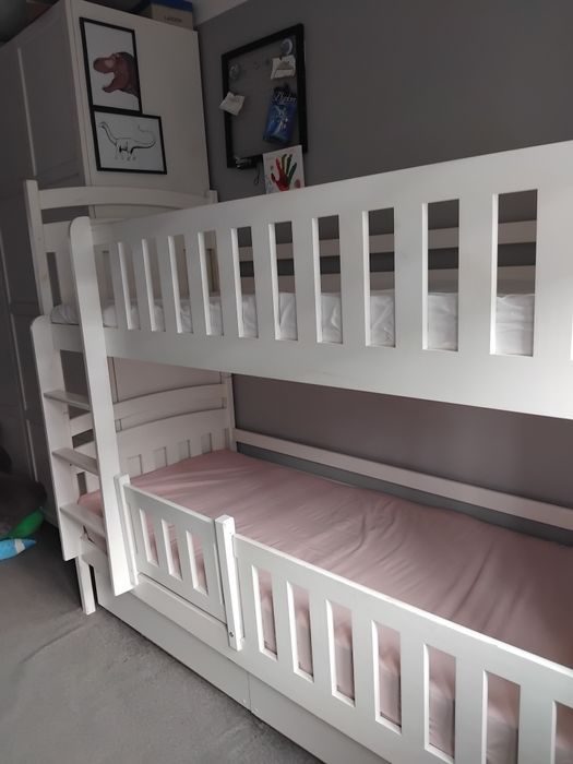 Sprzedam łóżko piętrowe