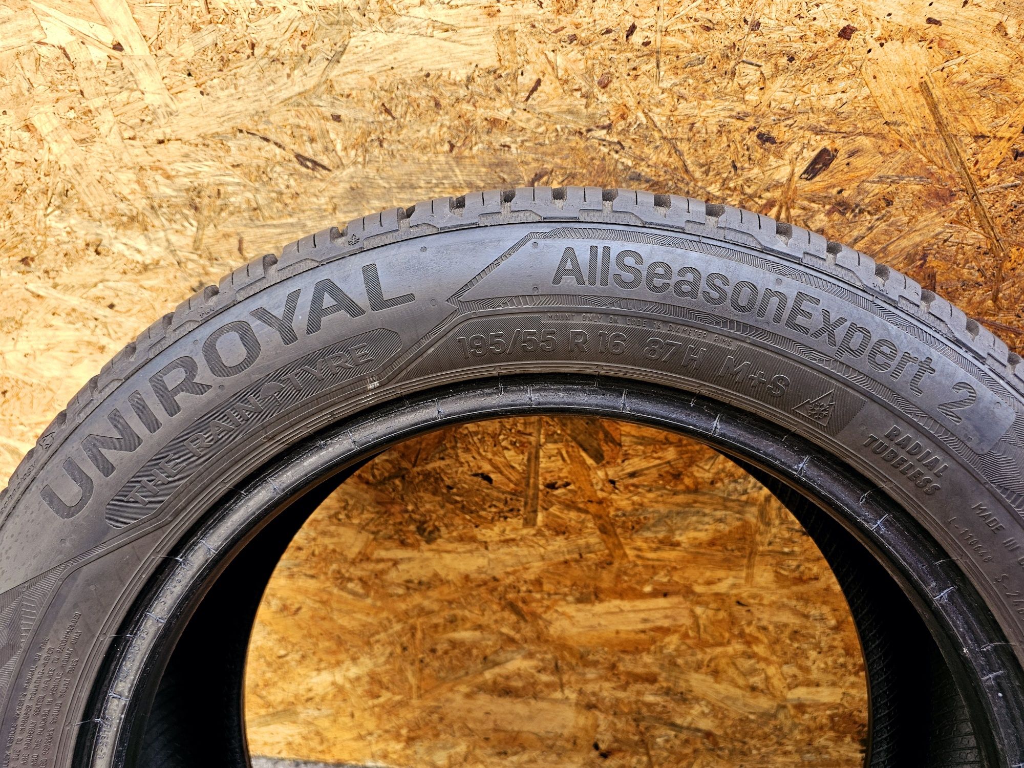 Idealne!!  8mm. 195/55 r16 Uniroyal All Season Expert. 2218