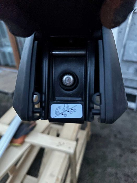 Bagażnik dachowy oryginalny Wingbar do Audi Q5 8R belki poprzeczki