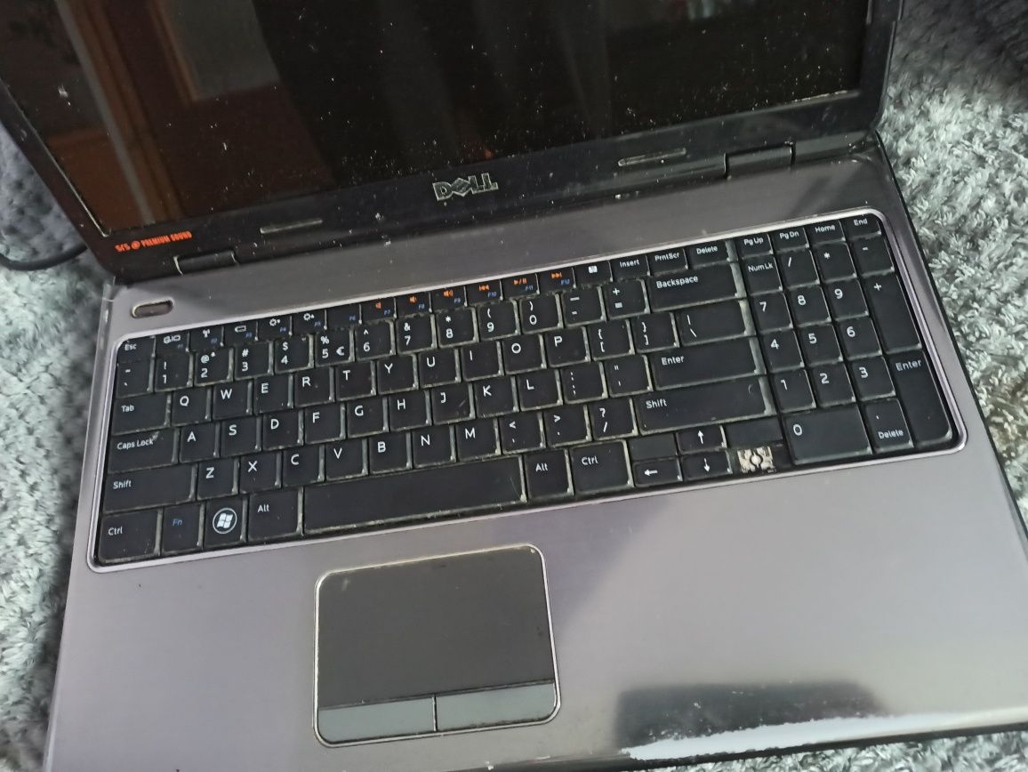 Dell laptop uszkodzony na części