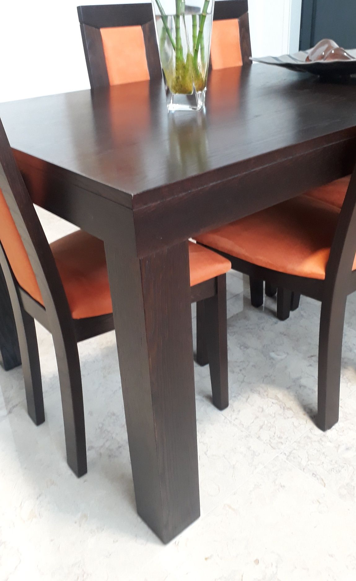 Mesa de jantar wengué e 6 cadeiras