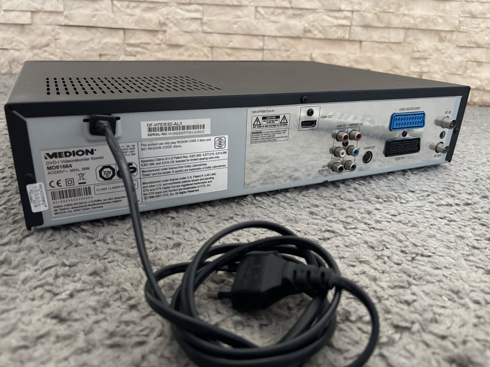 Medion MD81664 Nagrywarka Odtwarzacz  DVD VHS