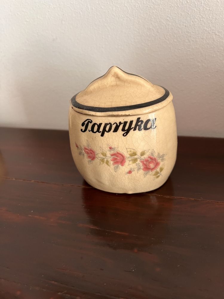 Stare pojemniki kuchenne