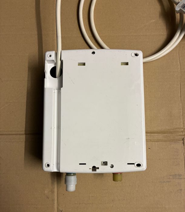 Przepływowy ogrzewacz wody Kospel 3.5kW 230V