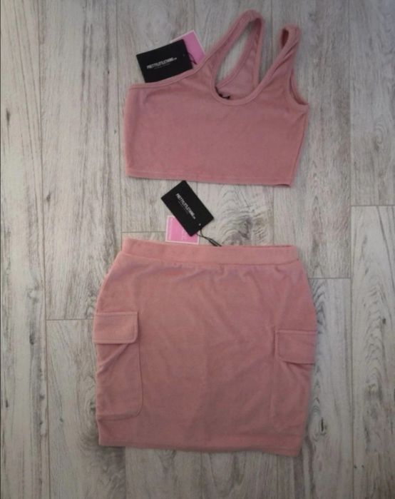 Prettylittlething nowy komplet bluzka crop top spódnica.