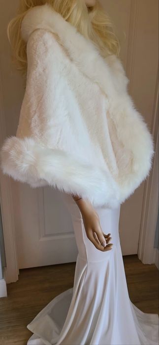 Etola ślubna futerko