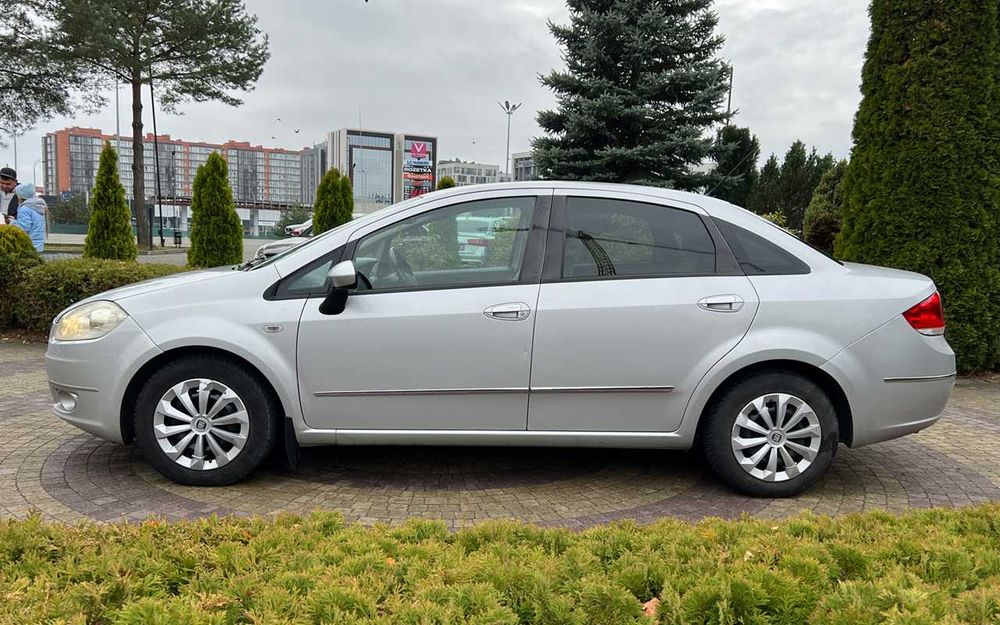 Fiat Linea 2009 рік