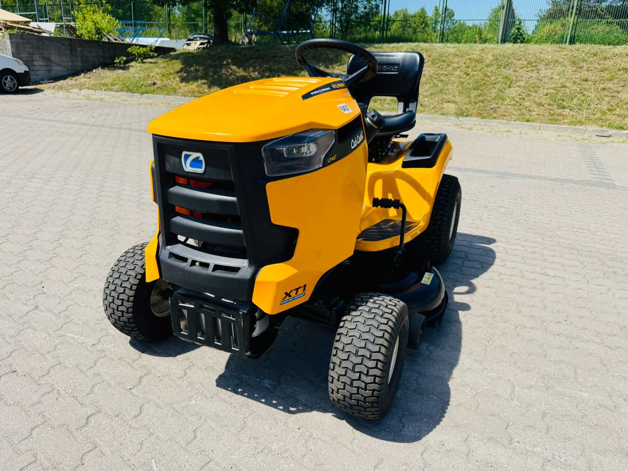 Traktorek kosiarka Cub Cadet XT1 2020r z USA IntelliPower 125 moto g.
