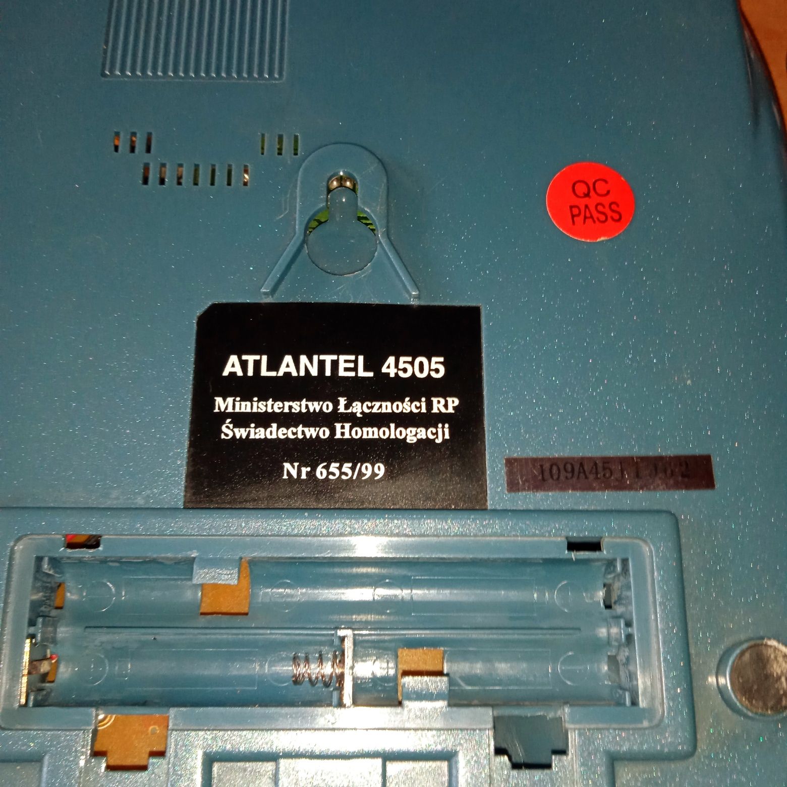 Aparat, telefon stacjonarny Atlantel 4505.