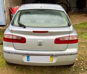 Renault Laguna cinzento
