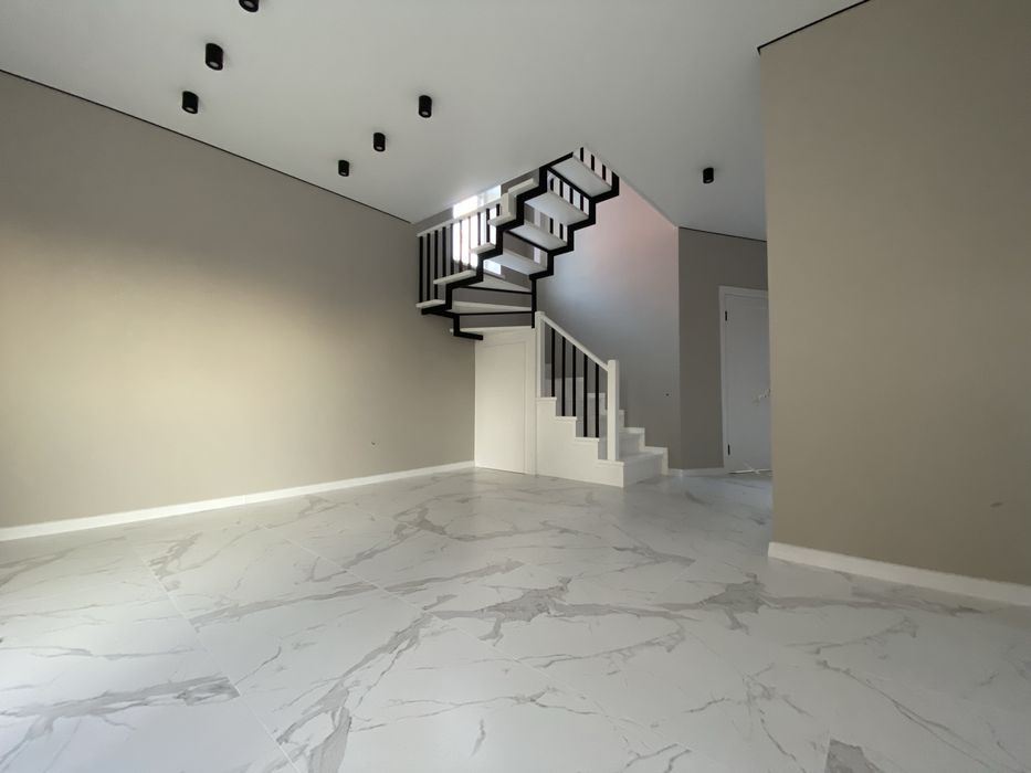 Продаж дуплекса з ремонтом