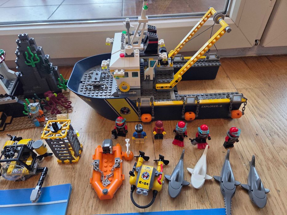 LEGO 60095 City - Statek do badań głębinowych
