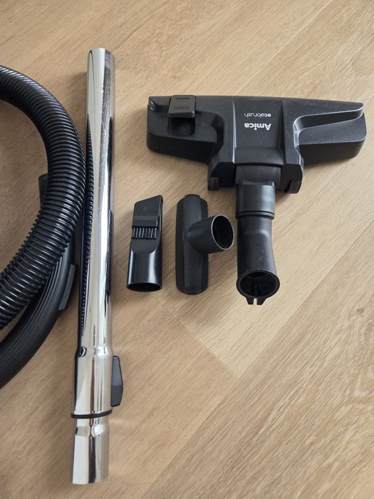 Odkurzacz Amica w bardzo dobrym stanie + 9 nowych worków