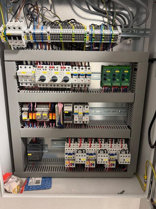 Elektryk,Usługi elektryczne,instalacje,  pogotowie elektryczne