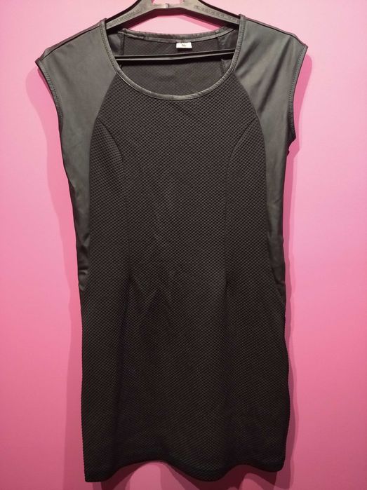 Czarna krótka sukienka M 38 ekoskóra