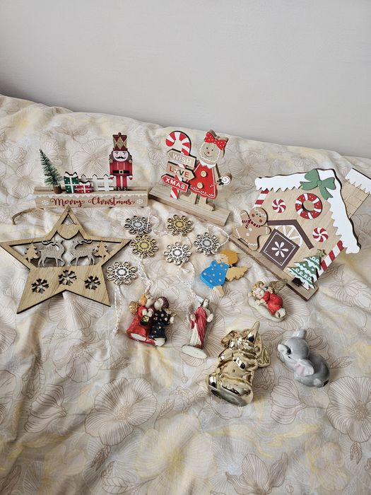 Zestaw ozdób świątecznych