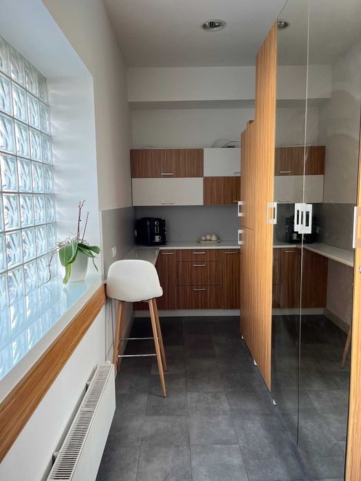 Komfortowy Lokal Usługowo-Biurowy – 145 m²