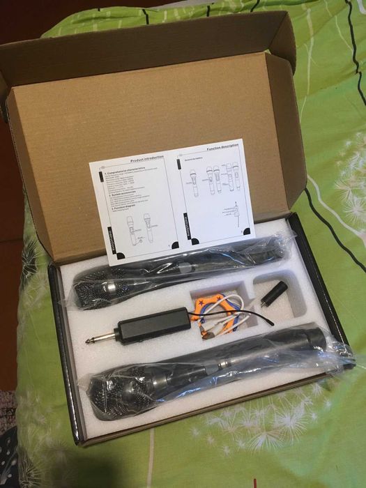 Радио система на аккумуляторах на два микрофона.