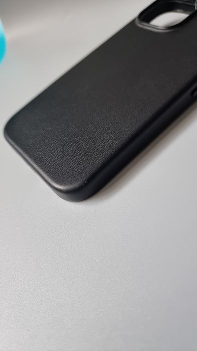 ETUI Plecki SHIELDON Slim do iPhone 15. 6,1

6,1