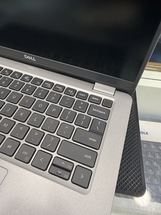 Portátil Dell latitude 5340