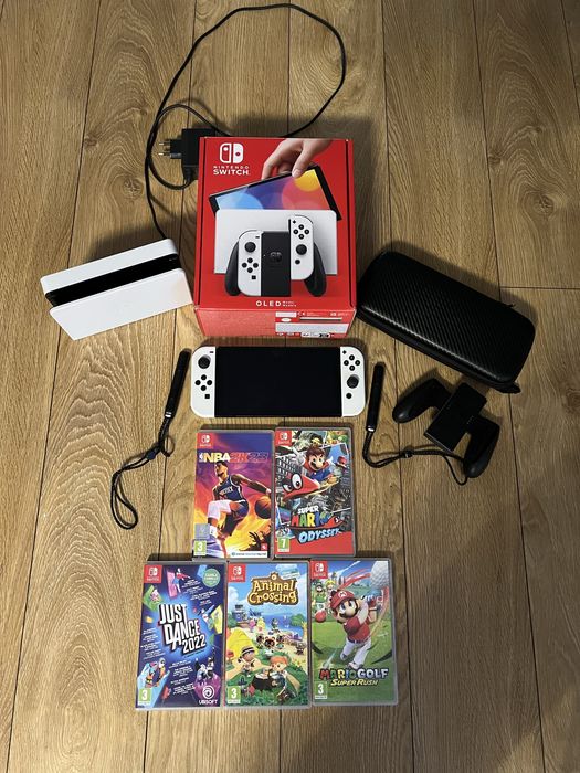 Nintendo Switch OLED. Jak nowe! Dodatkowo 5 gier