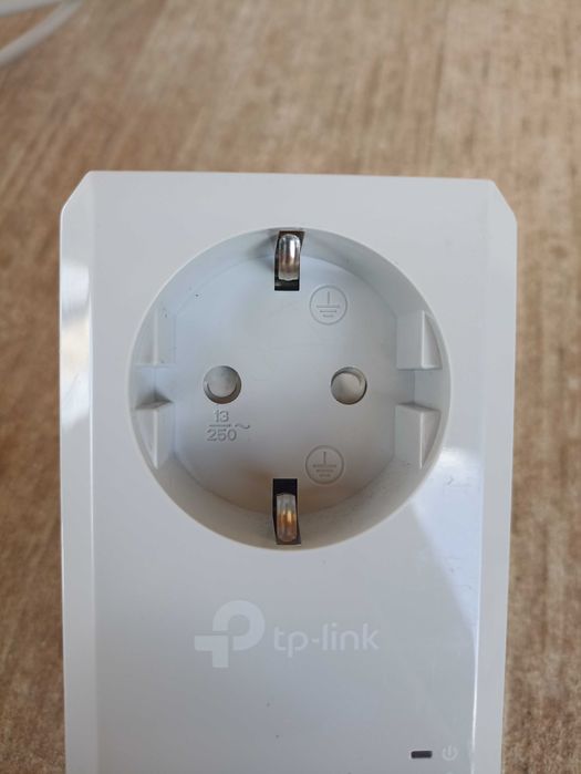 TP-Link AV600 TL-PA4010P (como novo) + 2 cabos de rede