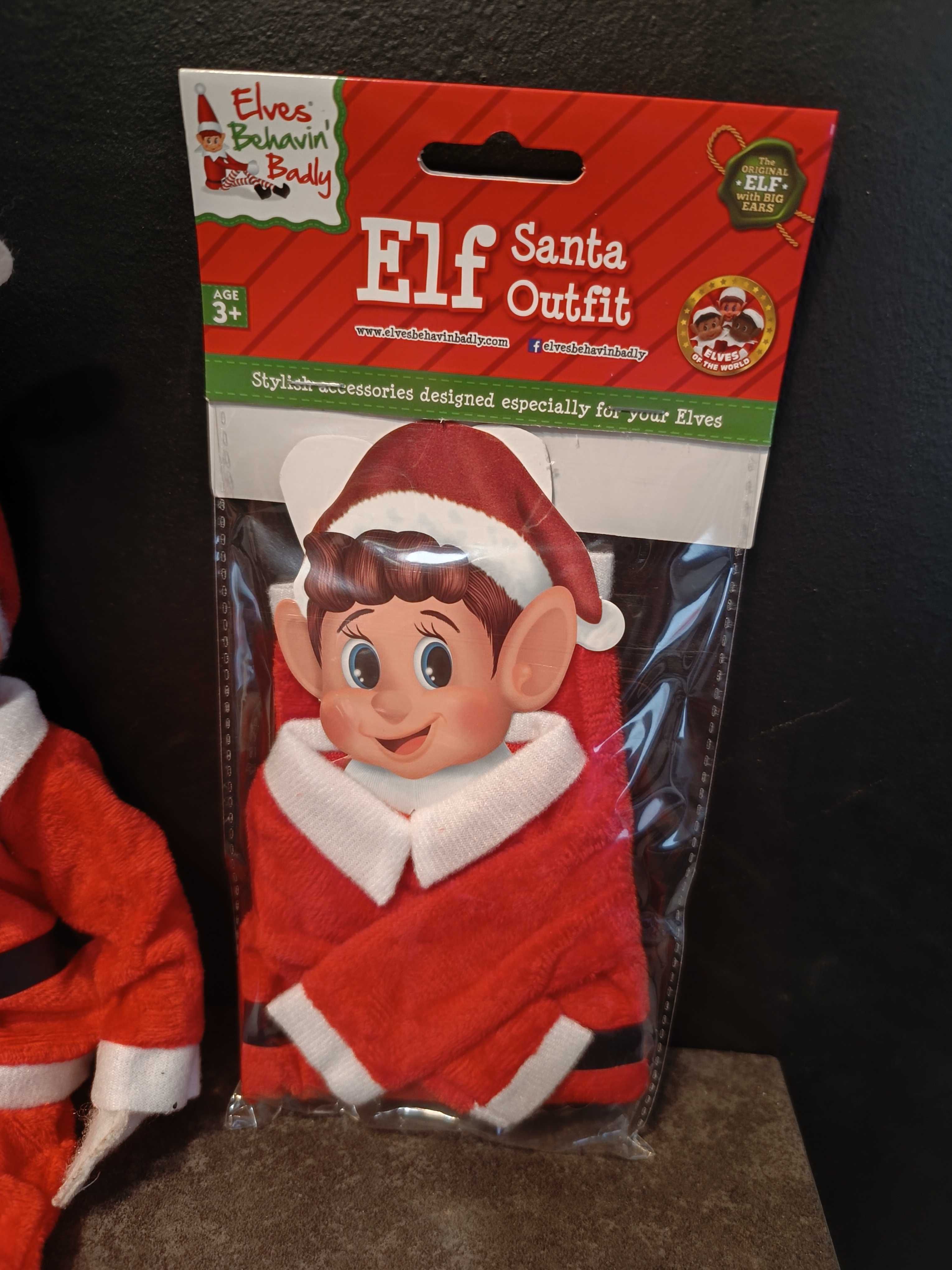 Psotny elf on the shelf naughtly badly behaving elf ubranko mikołaj