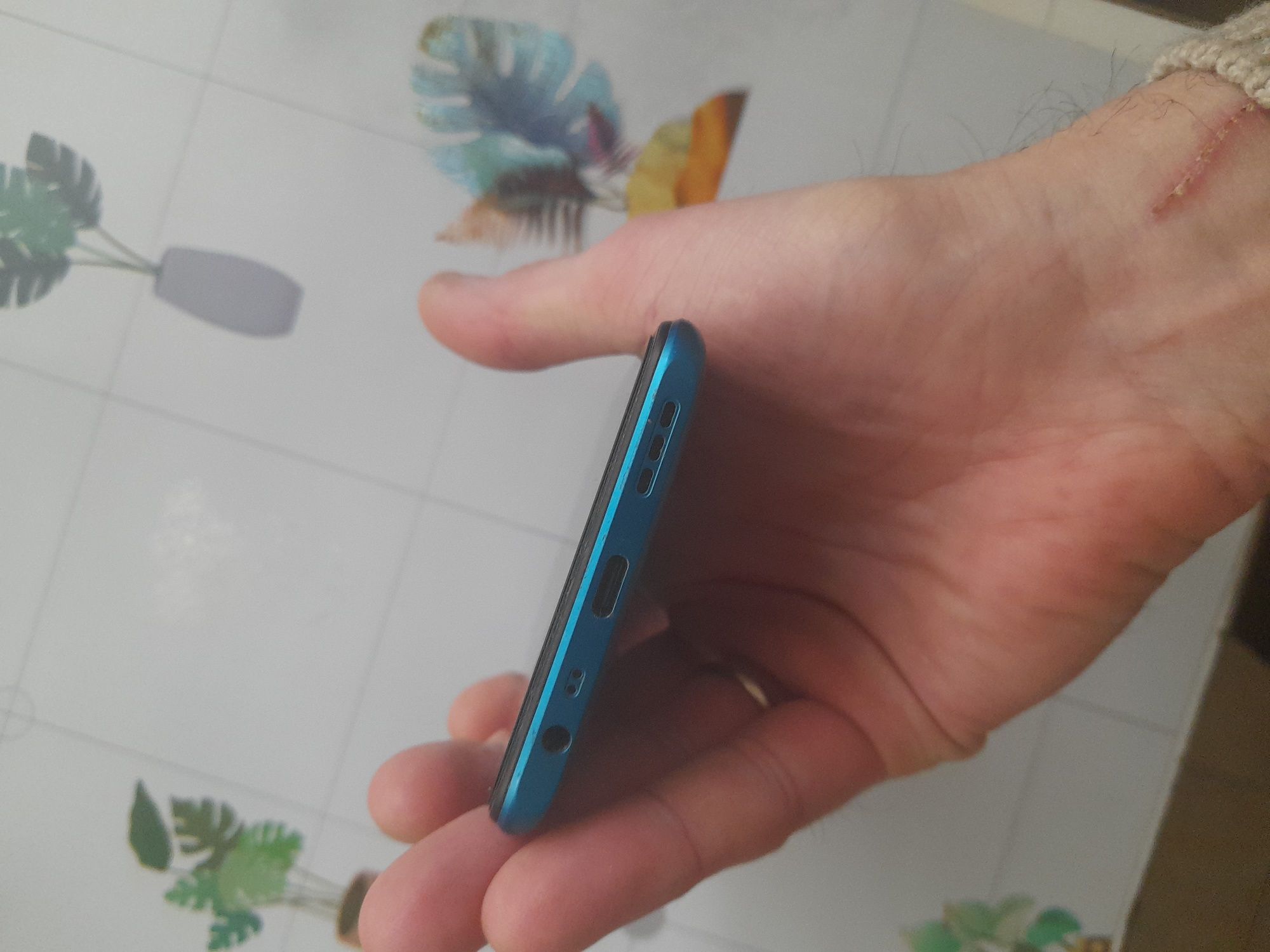 обмен-на планшет,продам xiaomi 9 3/32