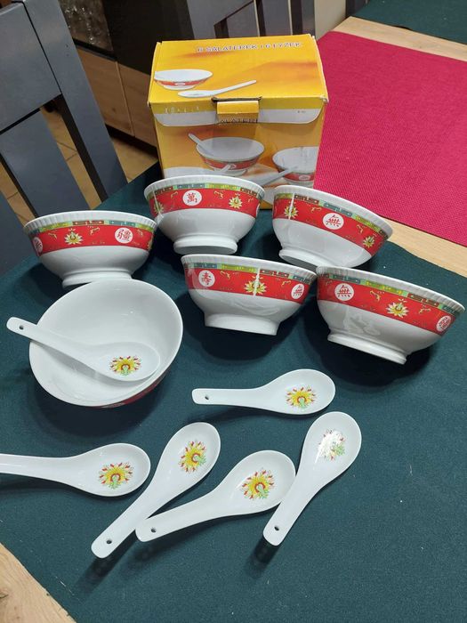 6 salaterek i i 6 łyżek