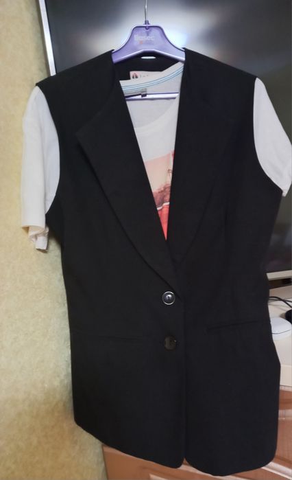 Жилетка жіноча, розмір M