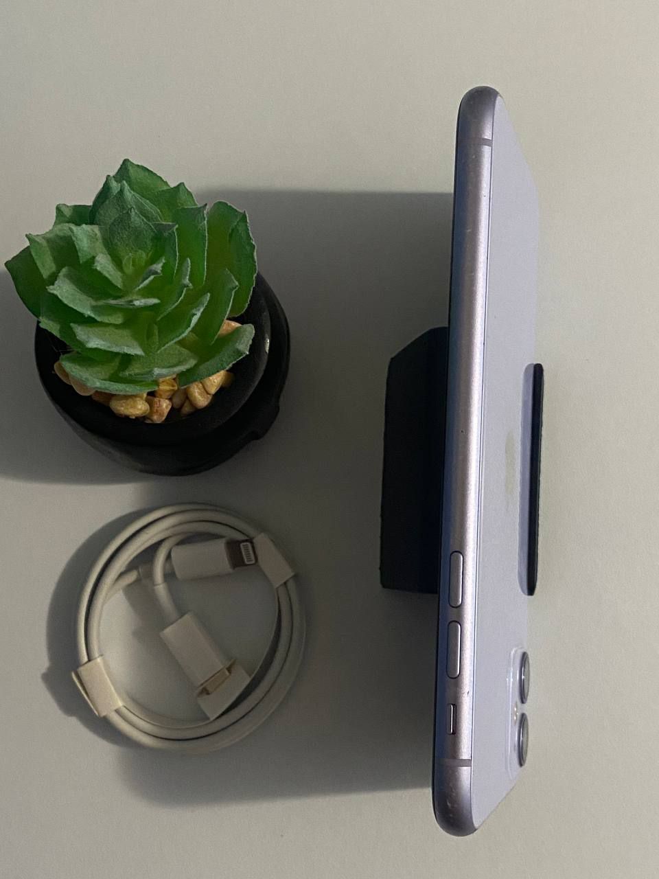Чудовий Iphone 11  128 GB Neverlock АКБ 89%!