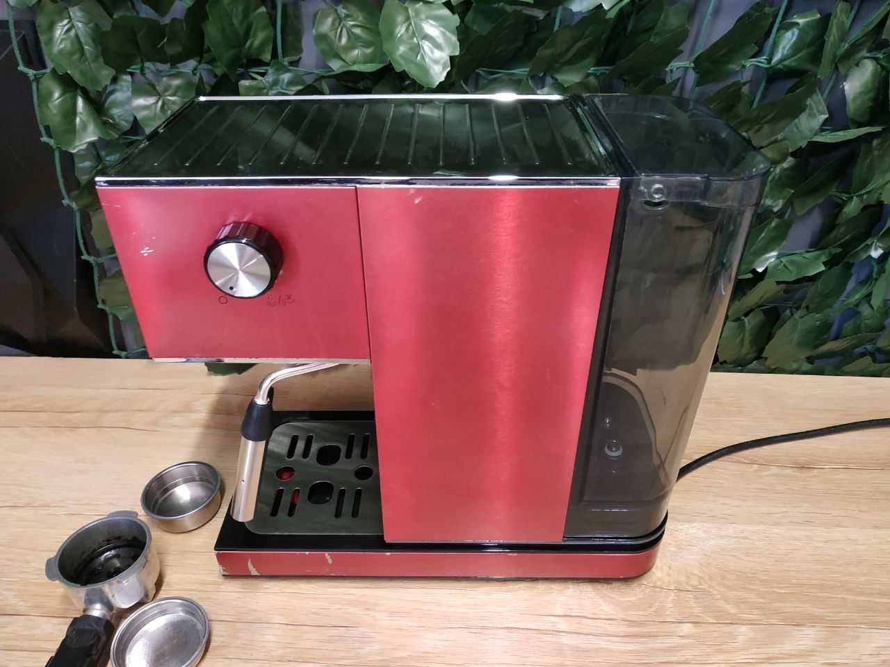 Kolbowy ekspres ciśnieniowy Klarstein Pausa 1350 W czerwony #5703