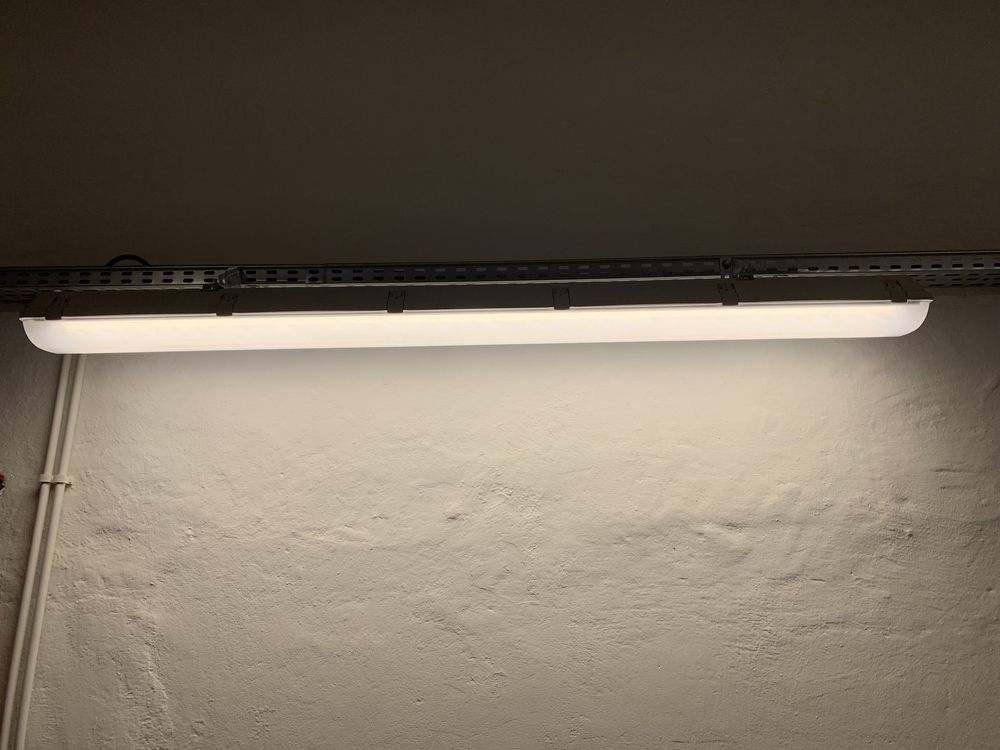 Używana  Lampa led 160 cm Fibra ip66, 74W, 4000k z demontażu