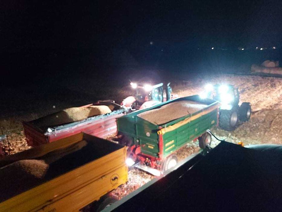 Transport wywóz obornika towarów rolniczych usługi rolnicze agrawis.pl