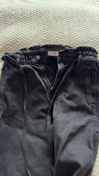 Джинси на резинці з поясом