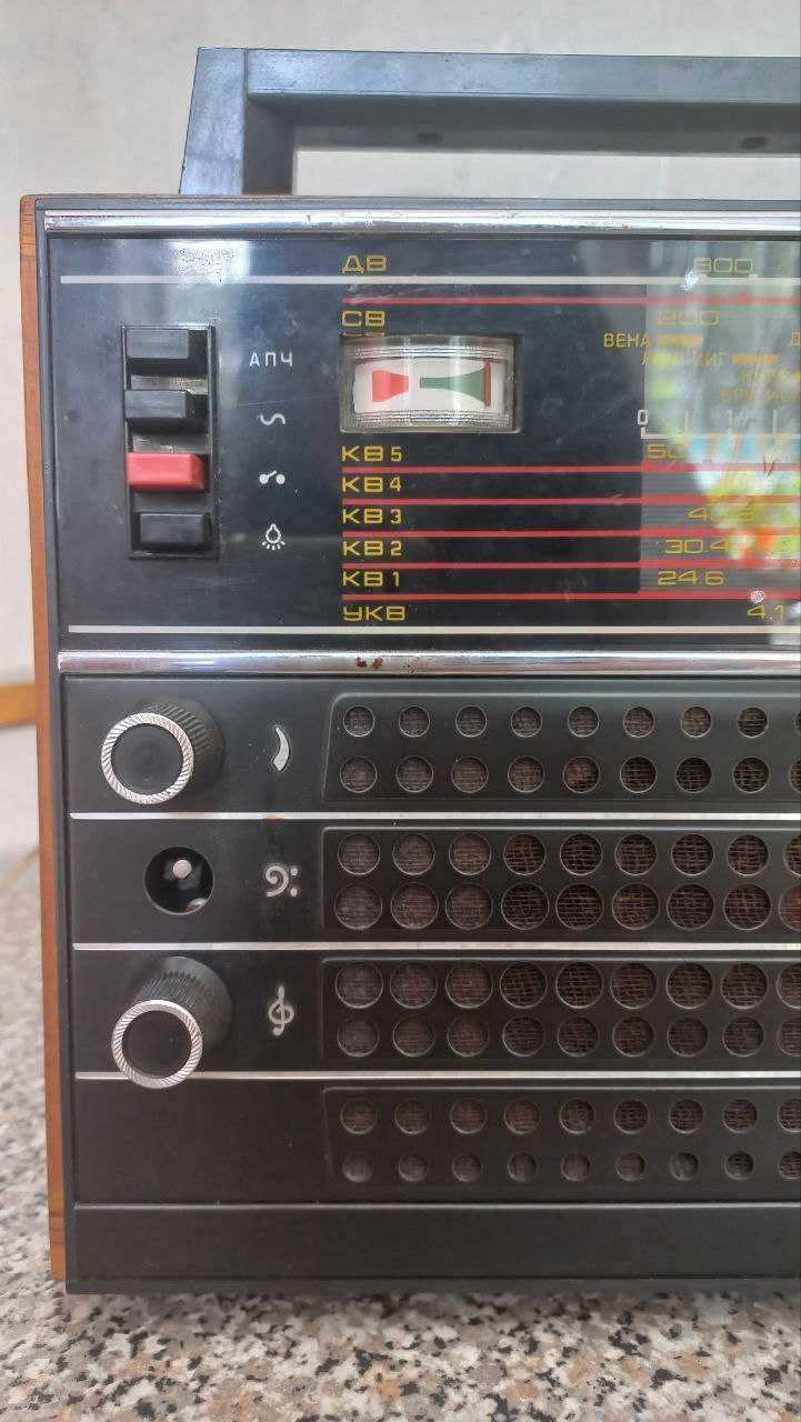 Радіоприймач ретро Океан 219 горизонт