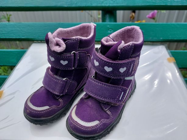 Продам зимові дитячі  черевики