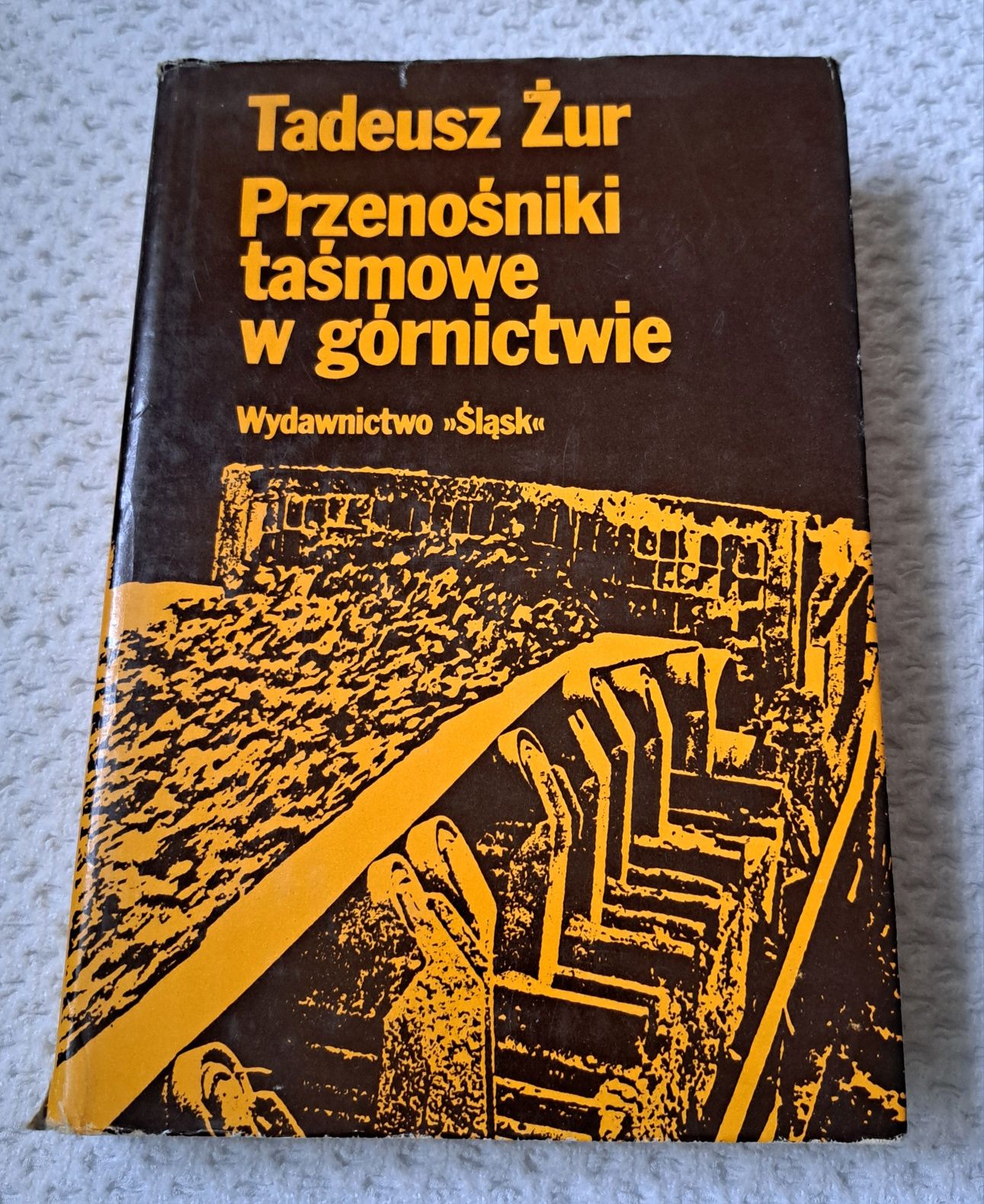 Przenośniki taśmowe w górnictwie. T. Żur.