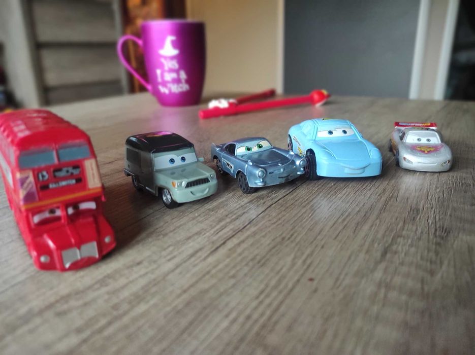 Samochodziki.z bajki Zygzak McQueen 5 sztuk