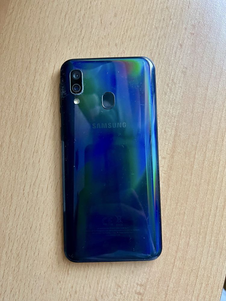 Samsung galaxy a40 (64GB)