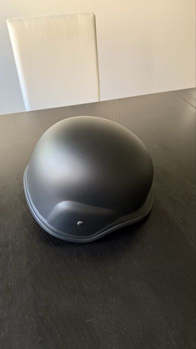 Capacete Tático / Estilo Militar – Tamanho XL, Bom Estado