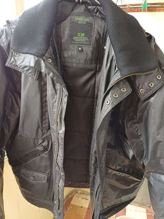 Продам куртку материал не продуваемый